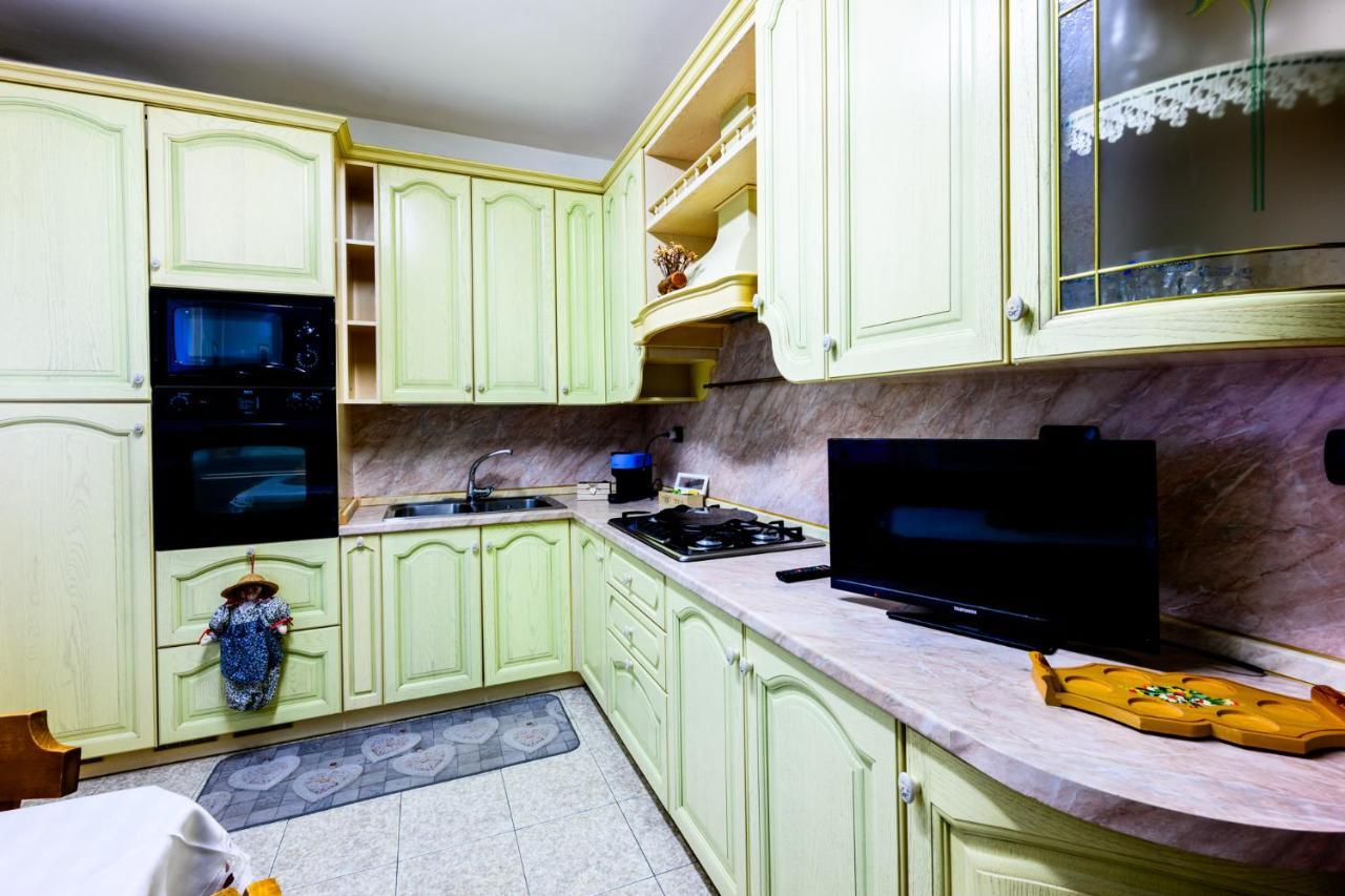 Retro Apartment In The Mountains Меццоломбардо Экстерьер фото