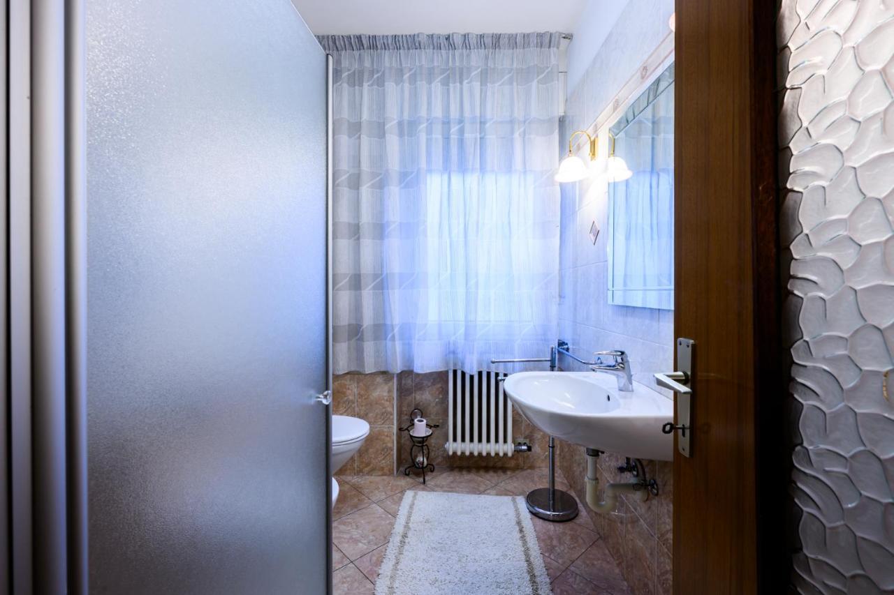 Retro Apartment In The Mountains Меццоломбардо Экстерьер фото