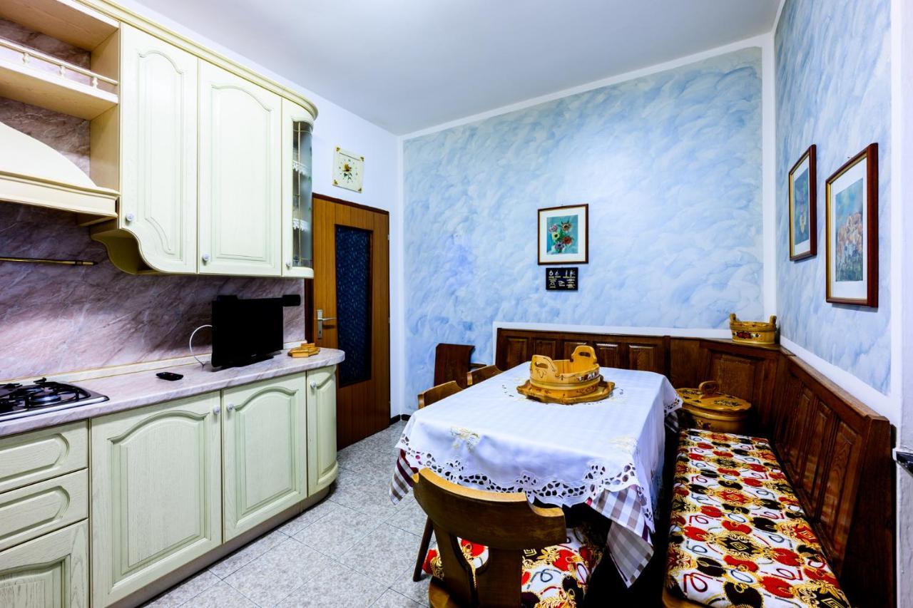 Retro Apartment In The Mountains Меццоломбардо Экстерьер фото